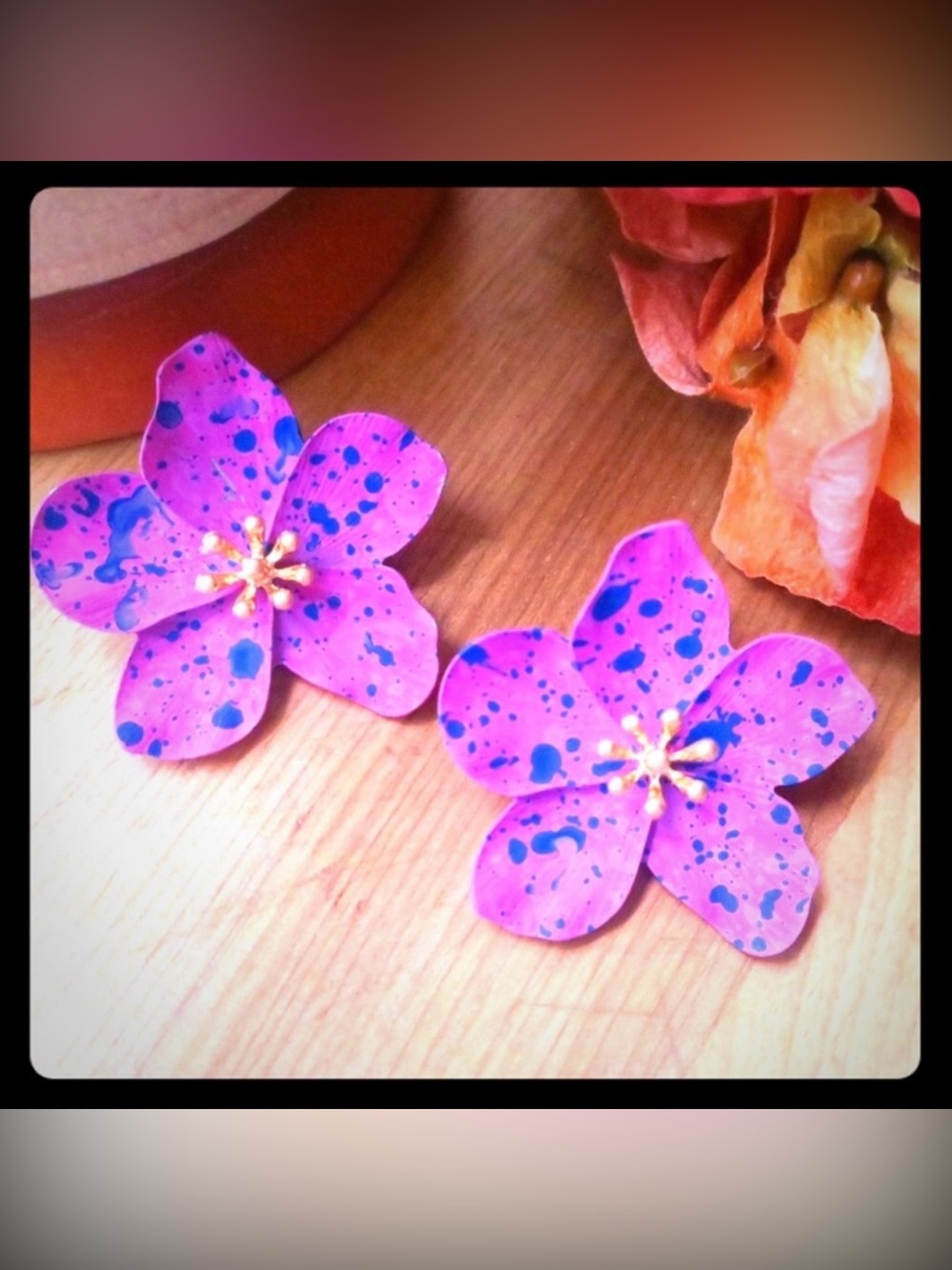 NWT Large Fuchsia Petal Stud Statement Earrings